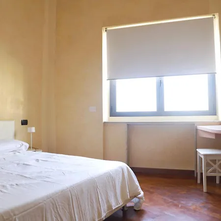 Apartament Bilocale Con Parcheggio Incluso In Via Amba Alagi Genua
