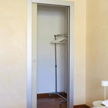 Bilocale Con Parcheggio Incluso In Via Amba Alagi Genua